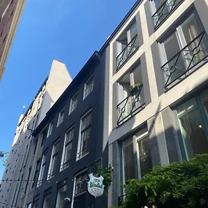 Gasthuis Chez Sybi, Amsterdam